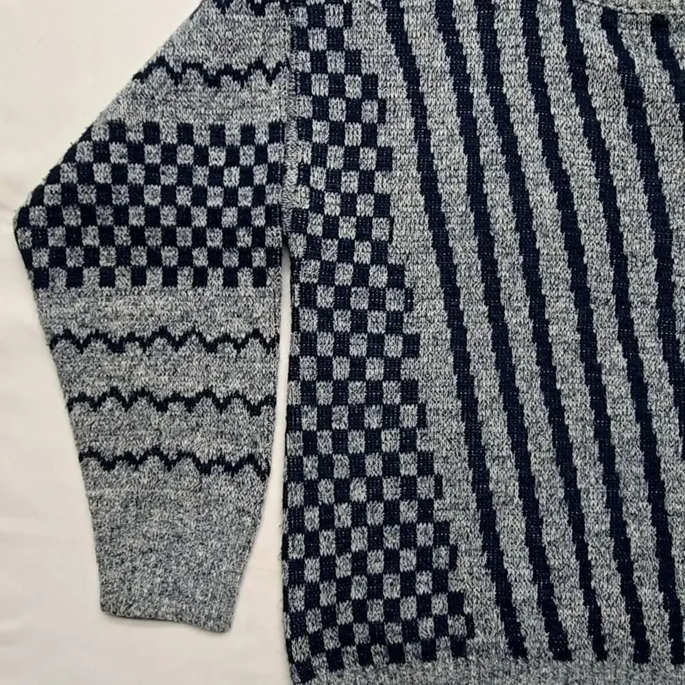 Vintage Checkered Pattern Sweater Campus Gray Blue Knit Mens Small 80s